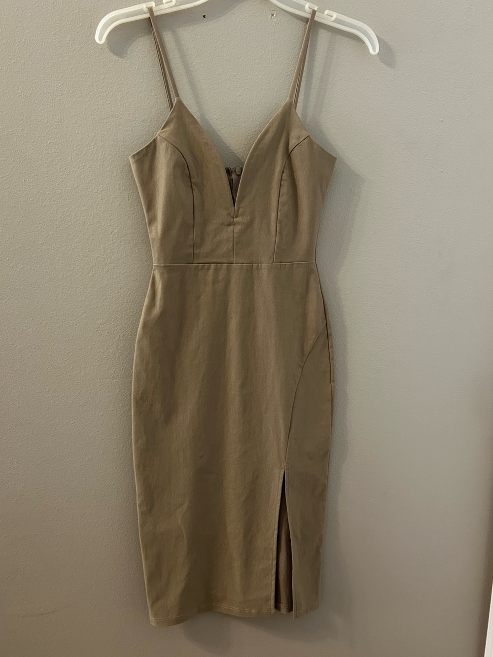 Blue Blush Taupe Spaghetti-Strap Midi Dress